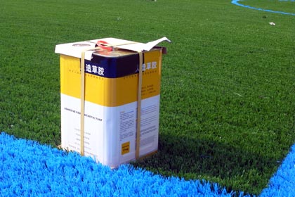 artificial-grass-glue artificial-grass-glue