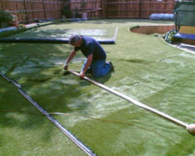 Trim grass to fit area Install Guide(Garden/Landscaping)